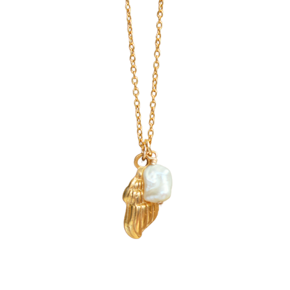 Conch Pearl Necklace