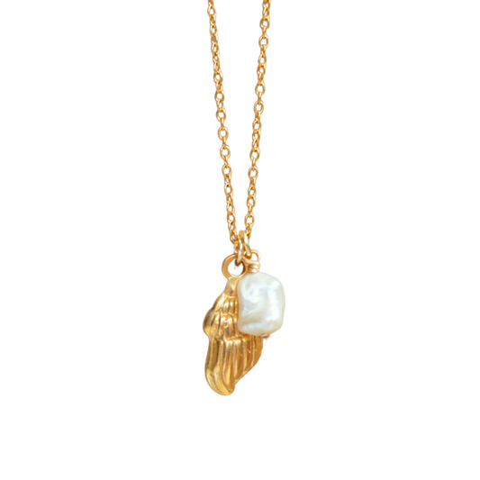 Conch Pearl Necklace